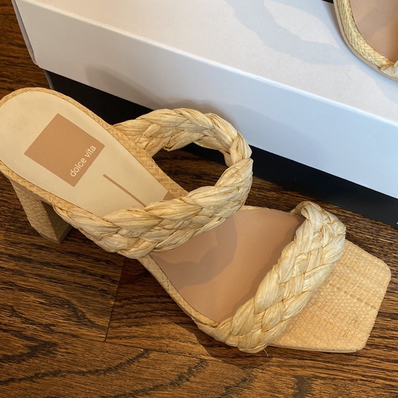 Dolce Vita Paily Heels - Picture 2 of 10